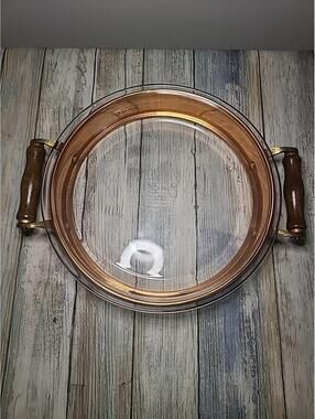 1984 Copper Serving Dish By Teleflora With A 9-in PYREX pie Plate